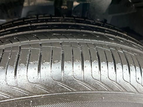 Used 2025 Nissan Rogue SV image 24