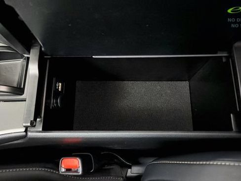 Used 2025 Lexus UX 300h FWD image 66