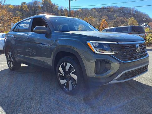 New 2026 Volkswagen Atlas Cross Sport SE AWD/4WD image 3