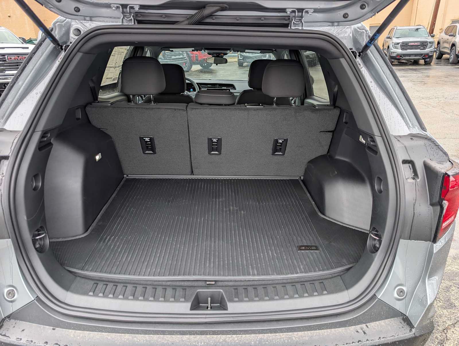 New 2027 GMC Terrain Elevation w/ LPO, Floor Liner Package AWD/4WD image 7