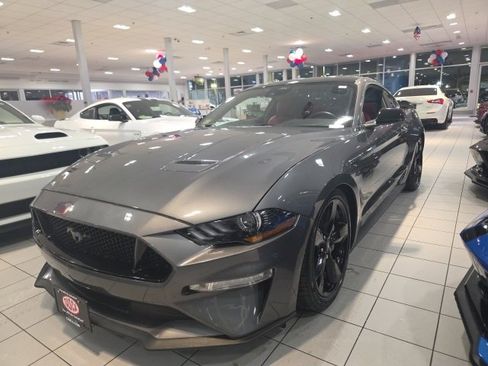 Used 2022 Ford Mustang GT Premium w/ Equipment Group 401A image 3
