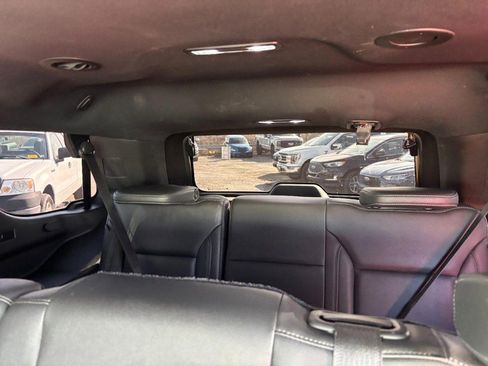 Used 2021 Chevrolet Tahoe LT image 12