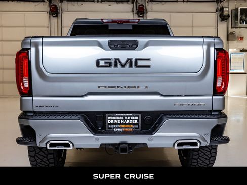 Used 2025 GMC Sierra 1500 Denali Ultimate w/ LPO, Utility Wall Package AWD/4WD image 8