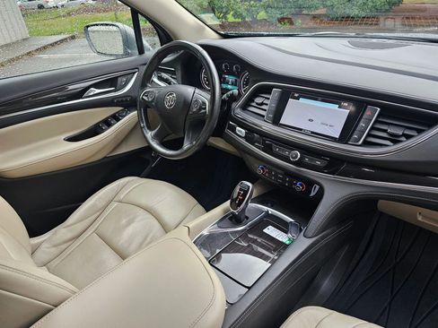 Used 2019 Buick Enclave Premium image 10