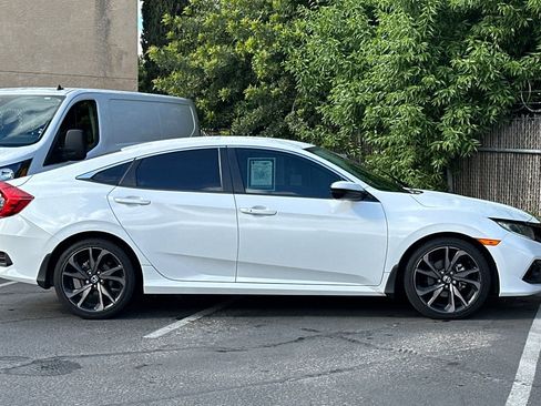 Used 2019 Honda Civic Sport image 7