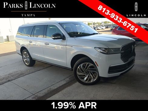 Used 2025 Lincoln Navigator L Reserve AWD/4WD image 1