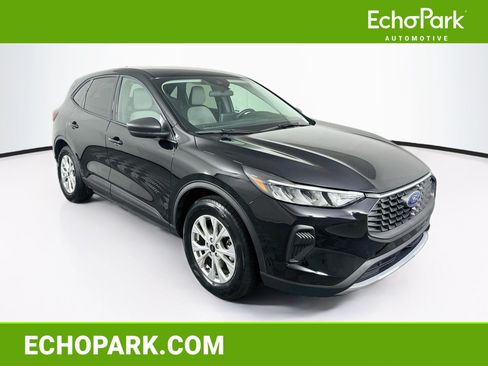 Used 2025 Ford Escape Active FWD image 1