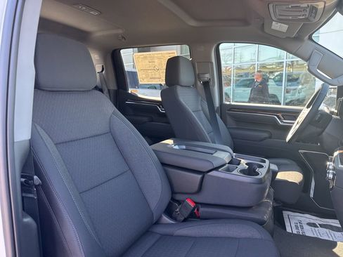 New 2026 GMC Sierra 1500 Elevation image 23