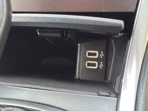 Used 2016 Ford Edge Titanium w/ Technology Package image 19