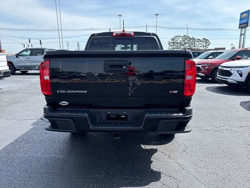 Used 2022 Chevrolet Colorado LT w/ LT Convenience Package AWD/4WD image 4