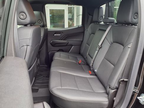 New 2025 GMC Canyon Elevation w/ Convenience Package image 7