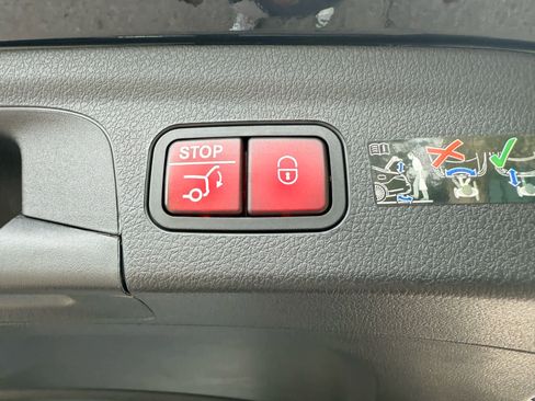 Certified 2026 Mercedes-Benz GLE 350 4MATIC image 38