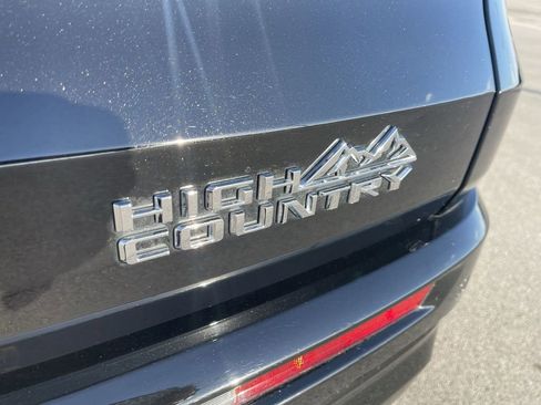 Used 2025 Chevrolet Traverse High Country w/ LPO, Floor Liner Package image 13