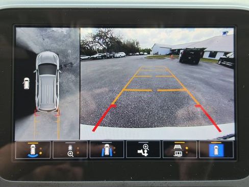 Used 2022 Chevrolet Equinox LT image 26