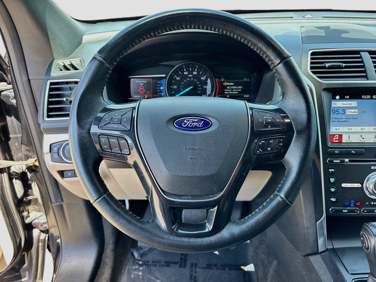 Used 2018 Ford Explorer Limited FWD image 11
