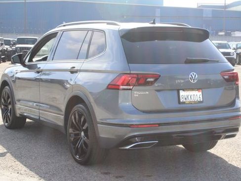 Used 2021 Volkswagen Tiguan SE R-Line FWD image 3