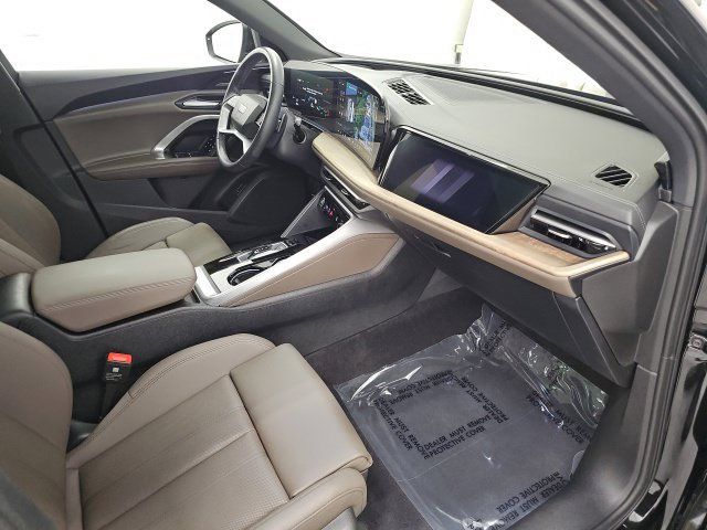 Used 2025 Audi Q5 Prestige AWD/4WD image 37