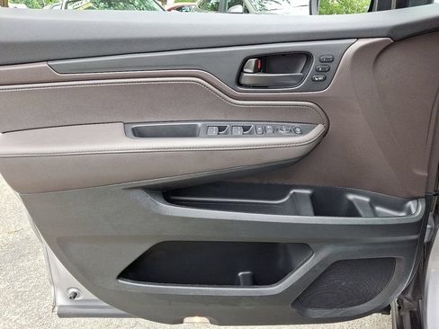 Used 2023 Honda Odyssey EX-L image 13