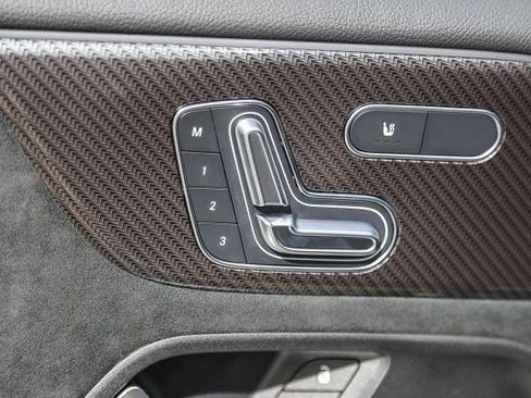 New 2025 Mercedes-Benz GLB 35 AMG 4MATIC image 20