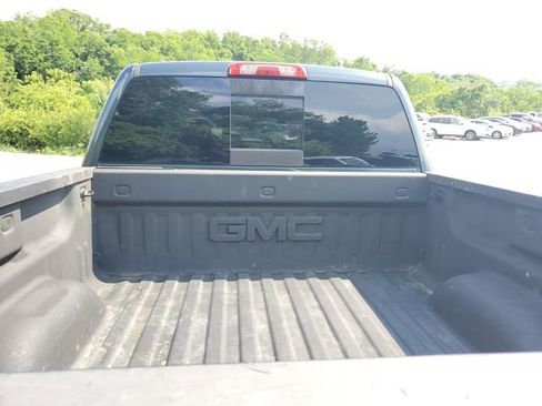 Used 2018 GMC Sierra 1500 SLT AWD/4WD image 9