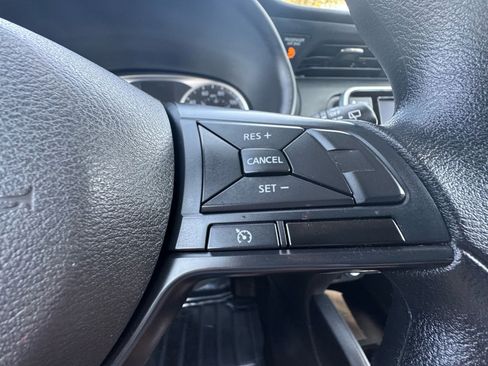 Used 2024 Nissan Kicks S image 19