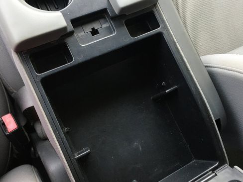 Used 2006 Ford F150 XLT image 25