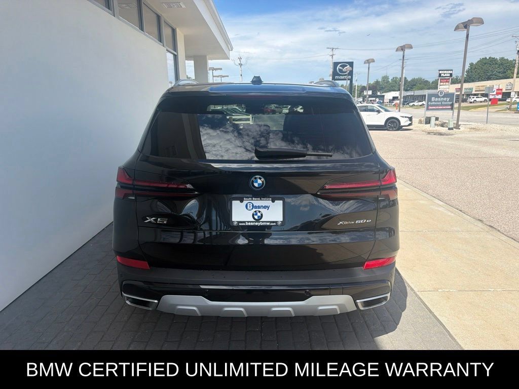 Used 2025 BMW X5 xDrive50e w/ Premium Package AWD/4WD image 7