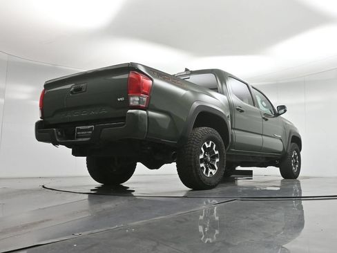 Used 2022 Toyota Tacoma TRD Off-Road w/ Technology Package RWD image 51