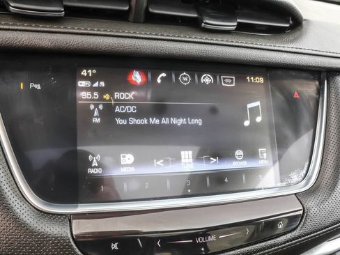 Used 2018 Cadillac XT5 Premium Luxury image 23