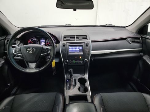 Used 2017 Toyota Camry SE image 15