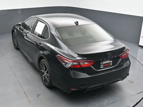 Used 2024 Toyota Camry SE FWD image 14