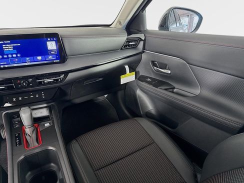 New 2026 Nissan Kicks SR FWD image 22