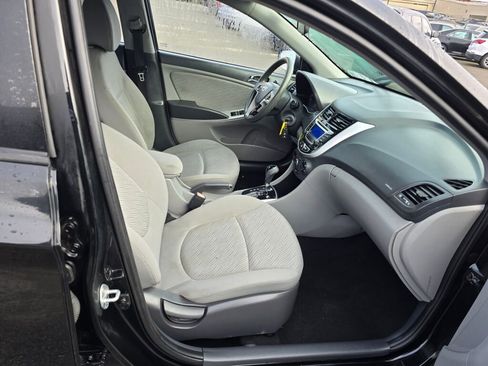 Used 2014 Hyundai Accent GLS w/ Option Group 2 image 11