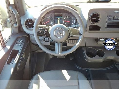 Used 2025 Mercedes-Benz Sprinter 2500 image 11