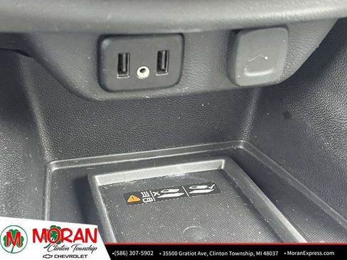 Certified 2023 Chevrolet Traverse LT w/ LPO, Floor Liner Package AWD/4WD image 24