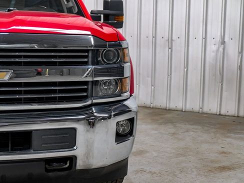 Used 2018 Chevrolet Silverado 2500 LT w/ LT Fleet Convenience Package AWD/4WD image 44