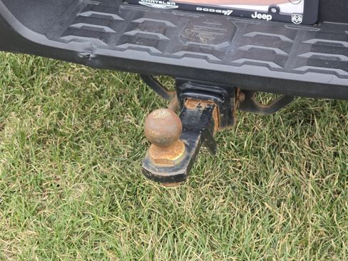 Used 2020 Toyota Tacoma TRD Off-Road w/ Technology Package image 19