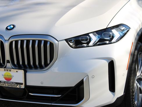 Used 2026 BMW X5 xDrive40i image 12