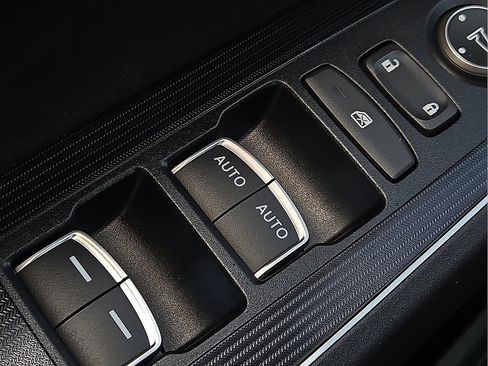 Used 2024 Honda Civic Touring image 18