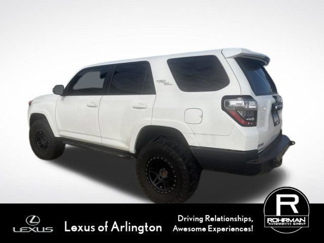 Used 2018 Toyota 4Runner TRD Off-Road Premium AWD/4WD image 4
