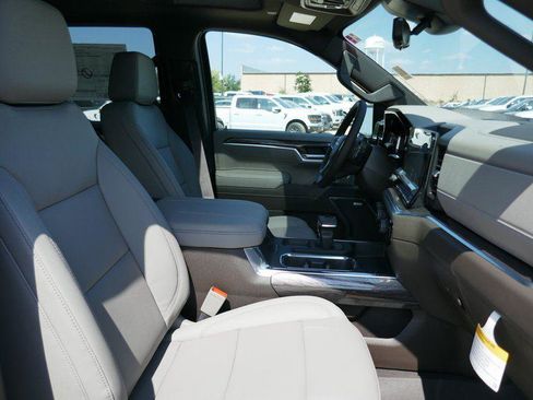 New 2026 Chevrolet Silverado 1500 LTZ w/ LTZ Premium Package image 10