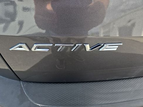 Used 2025 Ford Escape Active AWD/4WD image 40