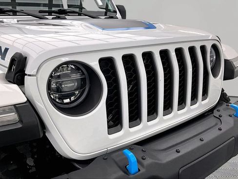 Used 2021 Jeep Wrangler Unlimited Rubicon 4xe w/ Steel Bumper Group AWD/4WD image 28