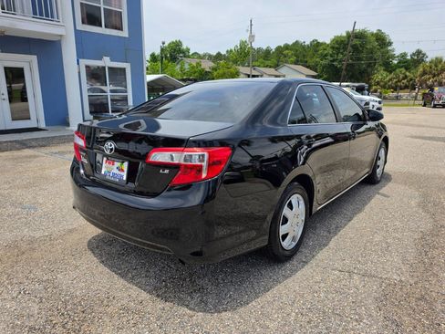 Used 2012 Toyota Camry LE FWD image 5