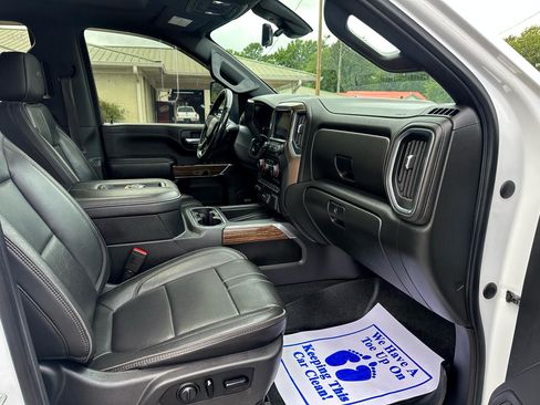 Used 2020 Chevrolet Silverado 2500 High Country w/ Z71 Off-Road Package image 13