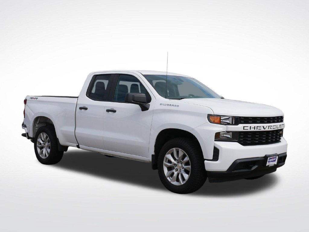 Used 2020 Chevrolet Silverado 1500 Custom w/ Trailering Package AWD/4WD image 4