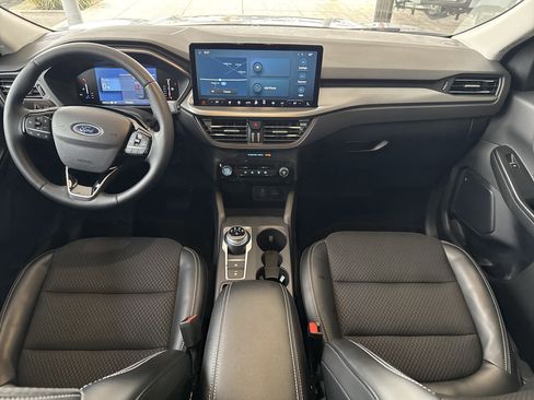 Used 2024 Ford Escape SE image 17