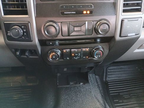 Used 2017 Ford F250 XL w/ Power Equipment Group AWD/4WD image 36
