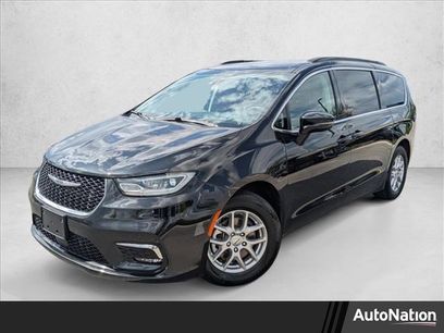 Used 2022 Chrysler Pacifica Touring-L