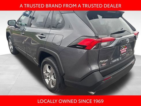 Certified 2025 Toyota RAV4 LE AWD/4WD image 4